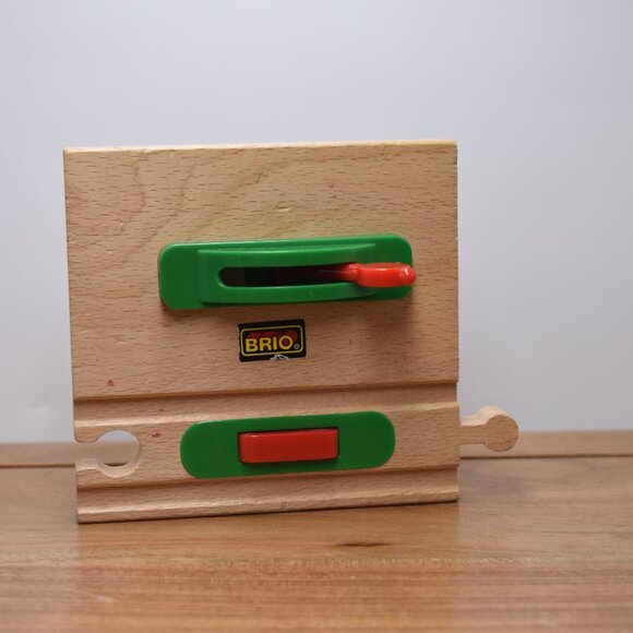 BRIO 33669 AUTO STOP START TRACK for Thomas and Friends Wooden Railway Train Set - Picture 6 of 6